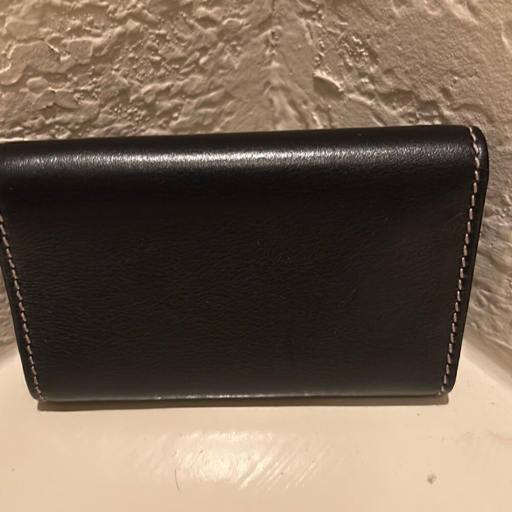 Gucci Foldover Key Holder Card Case Black Leather Script Logo Luxury Minimalist - Picture 3 of 11